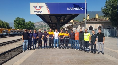 Demiryol- Karabk Temsilcisi Zvgaolu: "Kamu iisinin sesi duyulmal"
