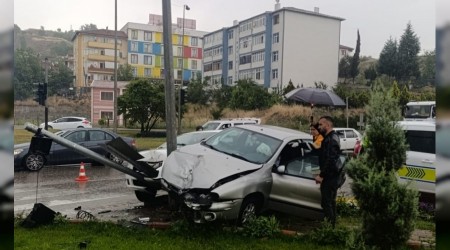 ki otomobilin arpt kazada 3 kii yaraland
