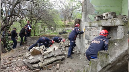 Karabkte 5.6 byklnde deprem tatbikat gerekletirildi