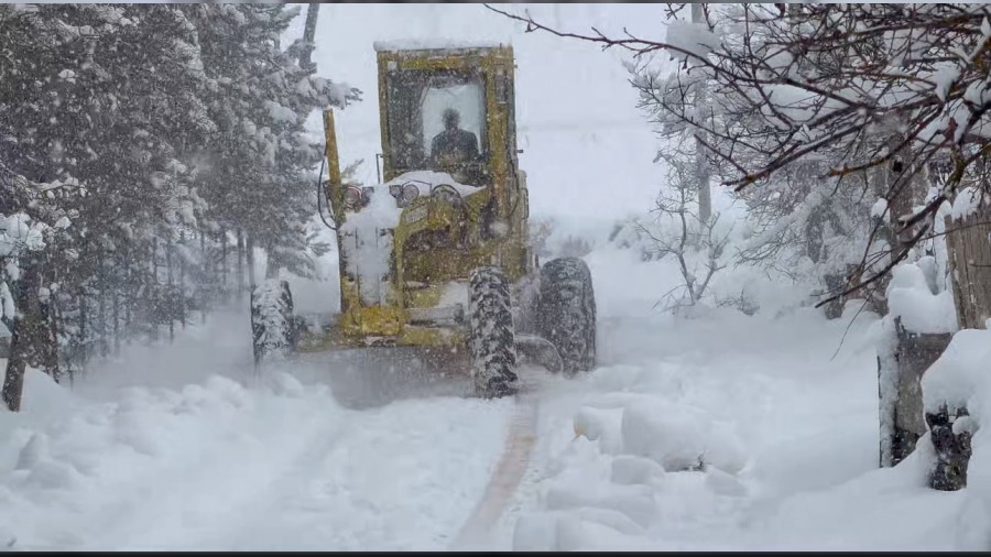 Karab�k'te yolu kapanan k�y say�s� 115'e y�kseldi