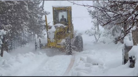 Karab�k'te yolu kapanan k�y say�s� 115'e y�kseldi