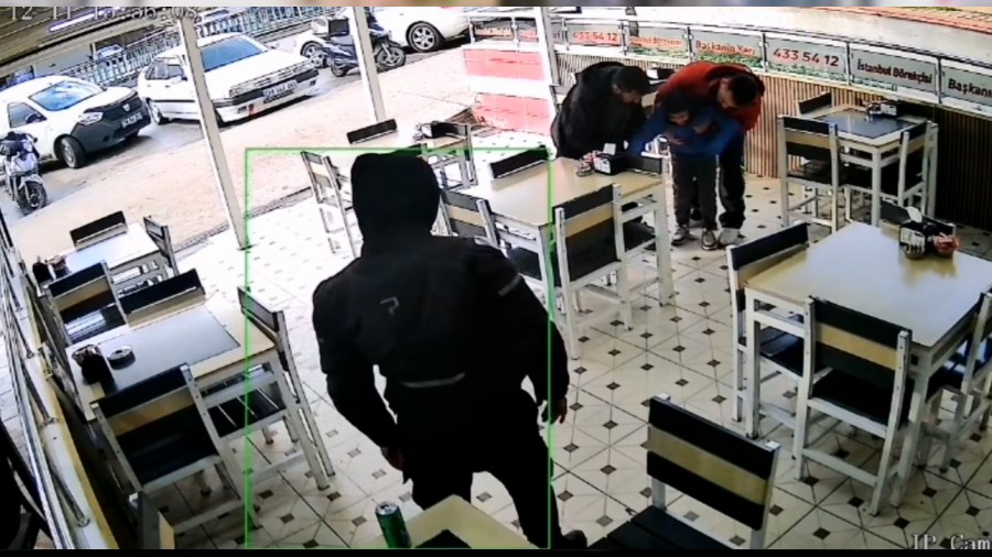 Kurye heimlich manevrasyla boulan ocuu kurtard