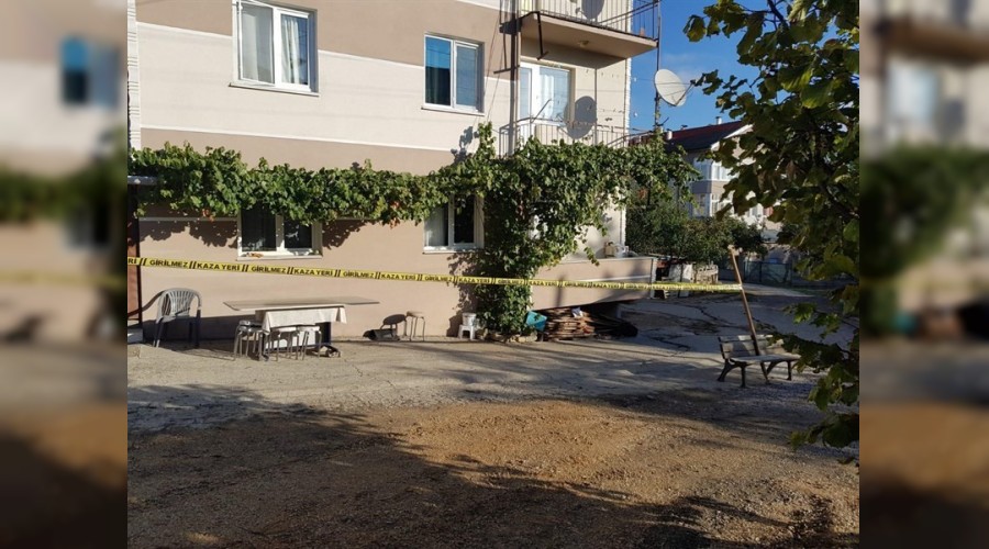 Eflani'de bir mahalle ve apartman karantinaya alnd